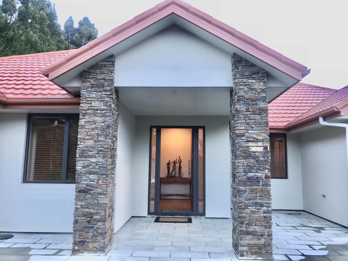 Road Sun Tourist Lodge Дюндин Екстериор снимка