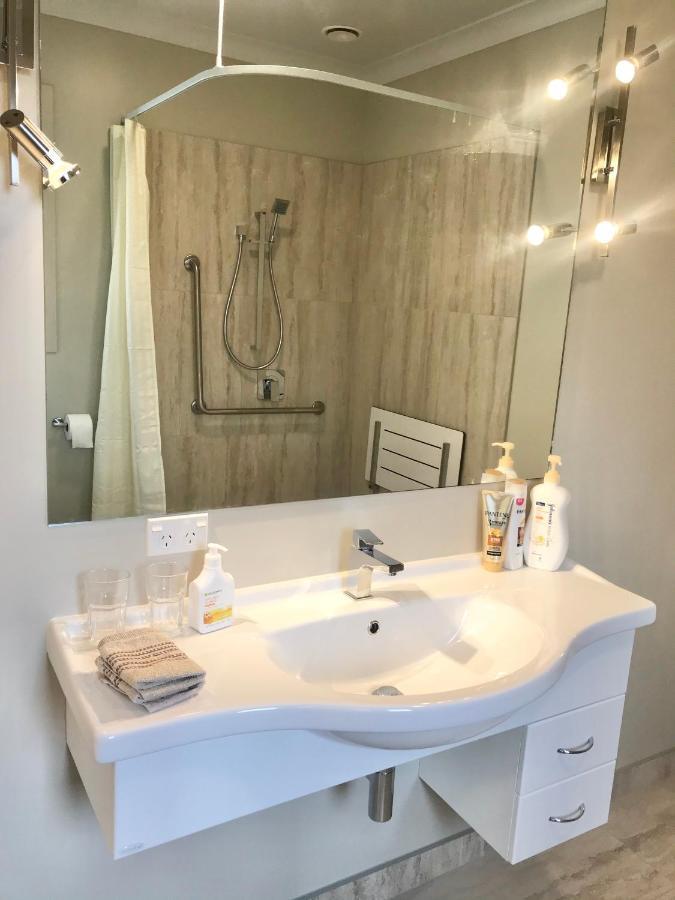 Road Sun Tourist Lodge Дюндин Екстериор снимка